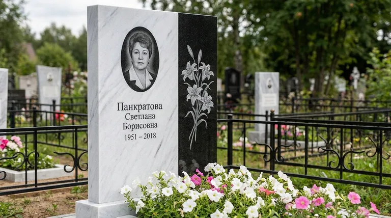 Памятник с гравировкой лилий — выполненная работа «Панкратова» в Екатеринбурге