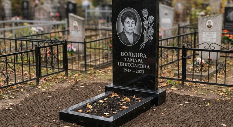 Памятник с гравировкой тюльпанов — выполненная работа «Волкова» в Екатеринбурге
