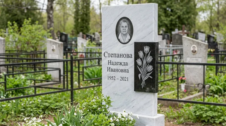 Памятник с гравировкой тюльпанов — выполненная работа «Степанова» в Екатеринбурге