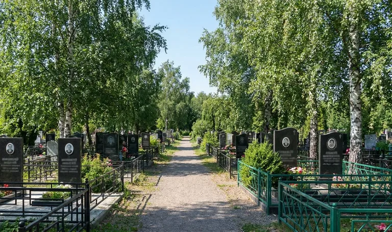 Восточное кладбище