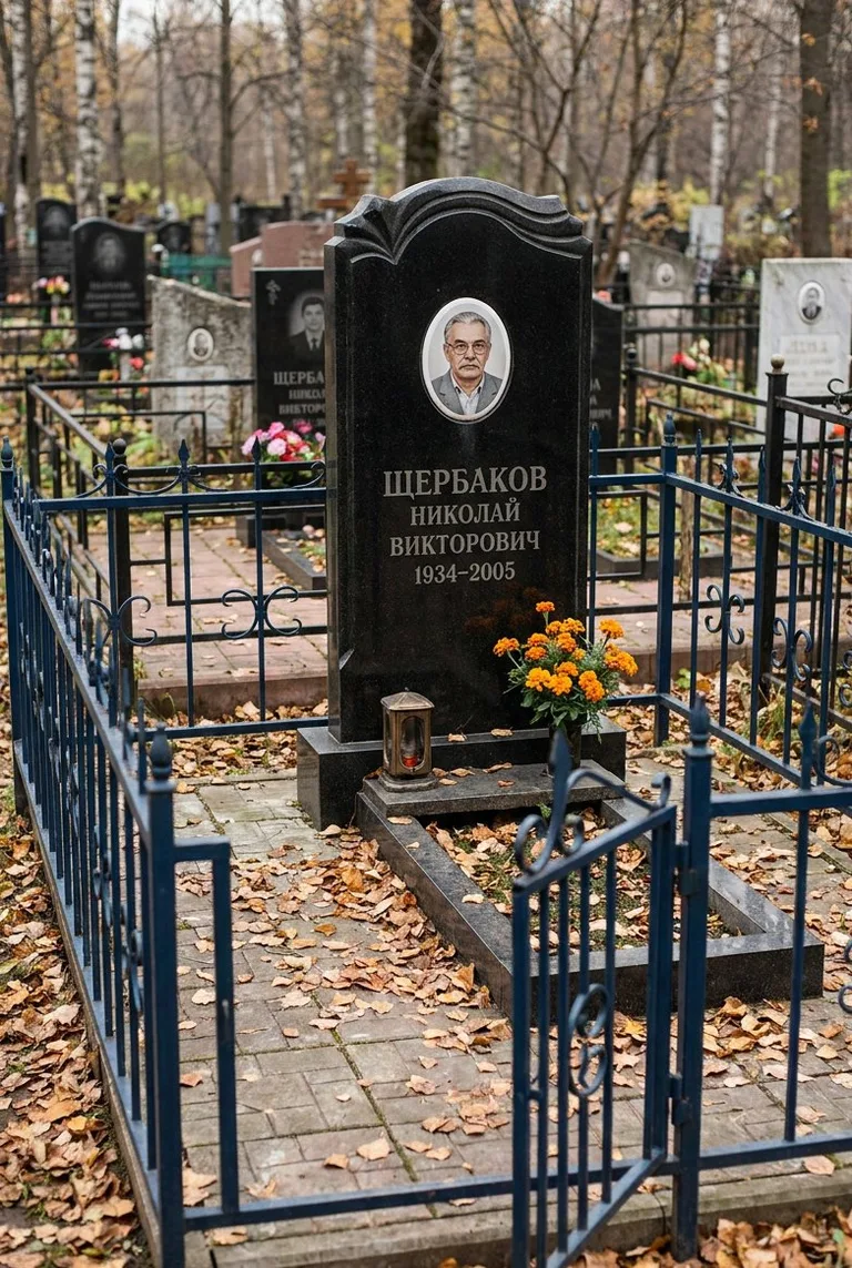Аллея на Вилюйском кладбище в Якутске