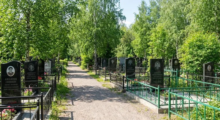 Аякс (Русский остров) кладбище в Владивостока