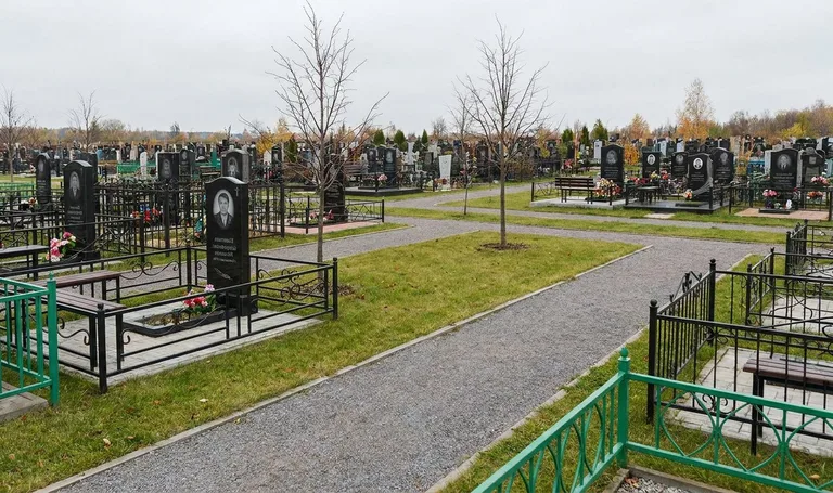 Старое кладбище в Южно-Сахалинска