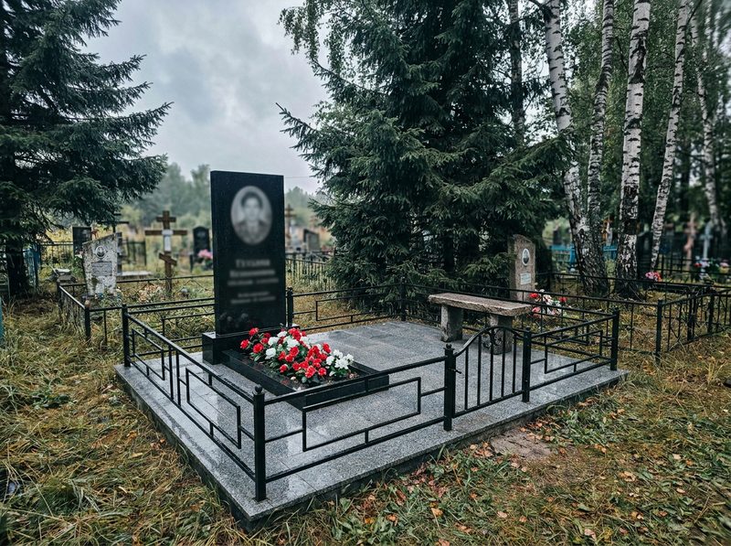 Памятник под ключ в Екатеринбурге — пример 3
